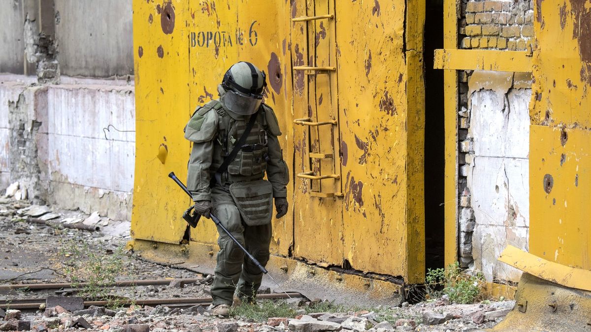 Nebezpečí na každém kroku. Ukrajince zabíjí nastražené ruské pasti